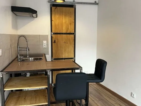 Appartement Location Saint-Céré 1p 25m² 400€