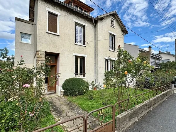 CLERMONT-FERRAND / Maison à vendre de 195 M2 habitables quartier Cartoucherie !