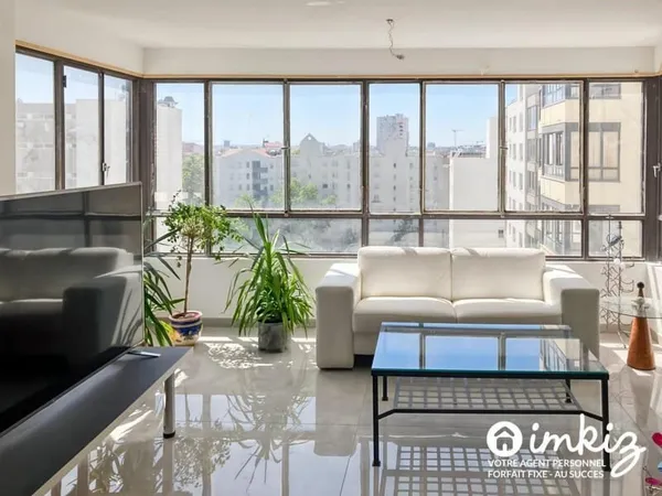 Appartement 5 pièces 98 M2 près de la tête d or