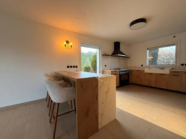 Maison 6 pièces 146 m²