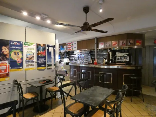 Bar ,tabac, jeux FDJ et presse au coeur d'Alençon.