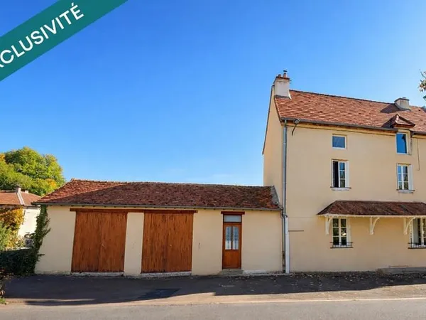 Ensemble immobilier évolutif au centre du village