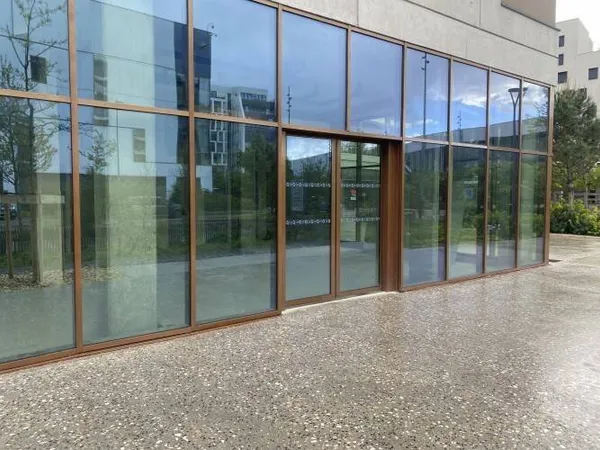 Local commercial 108 m²