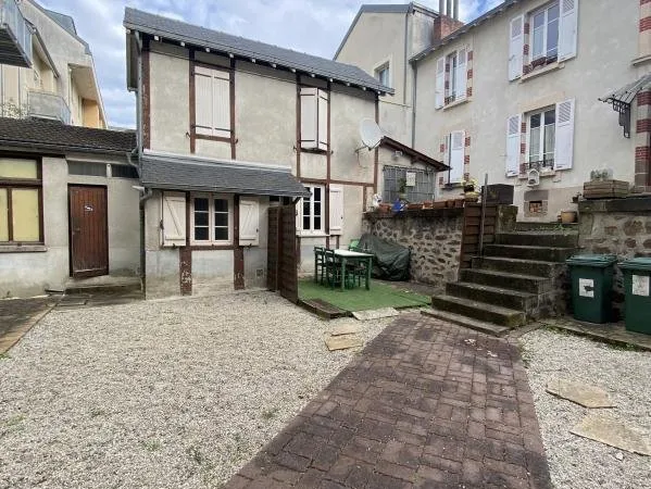 Bien immobilier de rendement Vente Limoges 11p 500m² 720800€