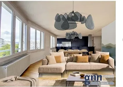 Lyon 3 - Garibaldi - Appartement 3 pièces de 92 m² avec une vue panoramique