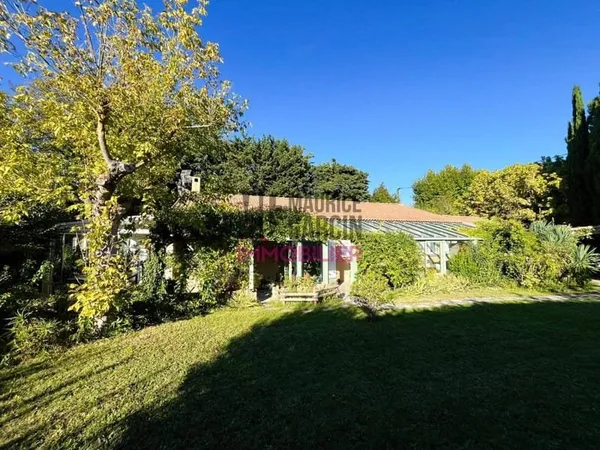 Maison de plain-pied 9 pièces 224 m²