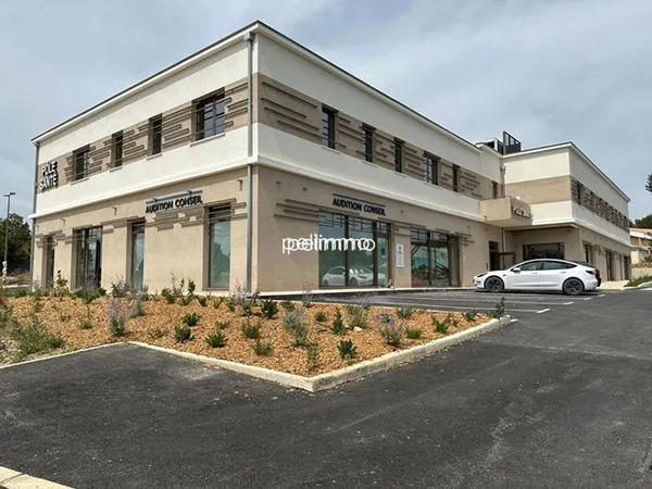 Local commercial 65 m²