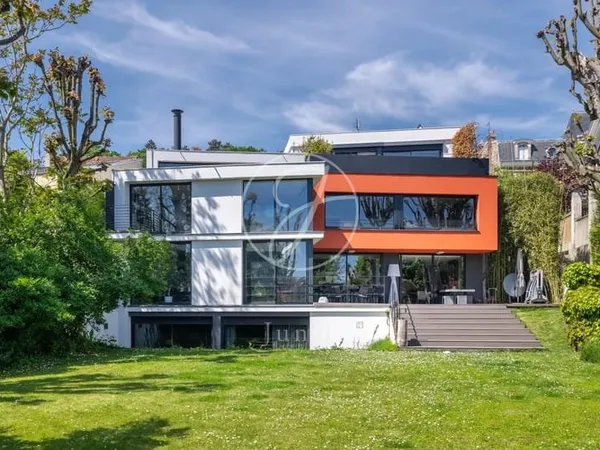 Saint-Cloud - LES COTEAUX - Maison d'architecte à vendre - 8 pièces - 410m².