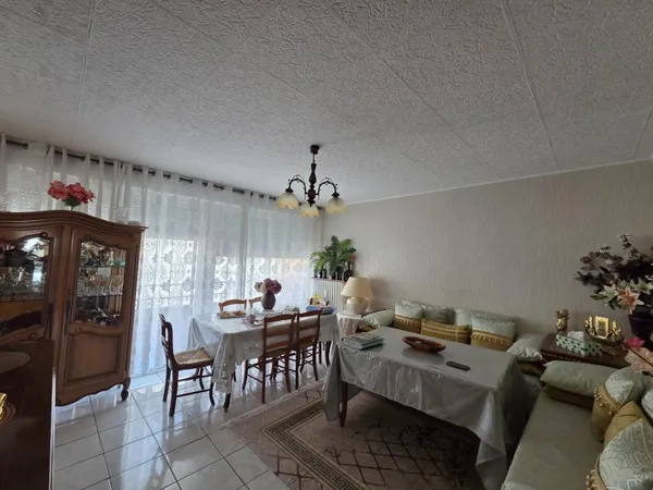 Chenôve, proche Tram, appartement T4