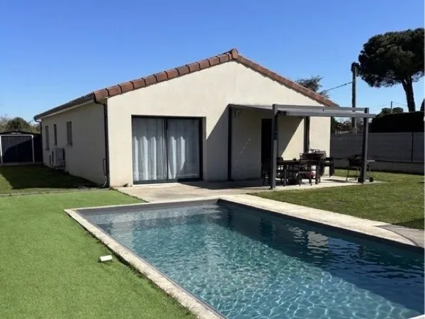 Maison familiale récente avec piscine - 4 chambres