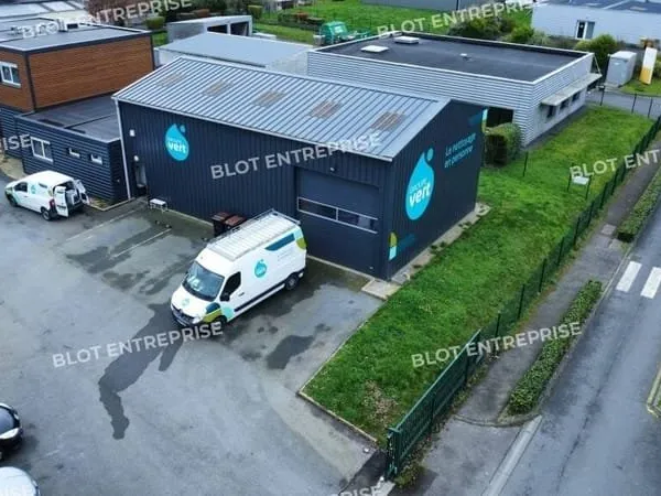 Entrepôt 2 pièces 480 m²