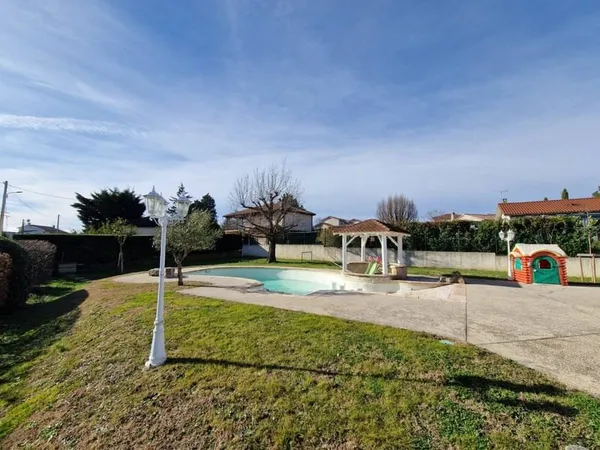 Maison de plain-pied 5 pièces 105 m²