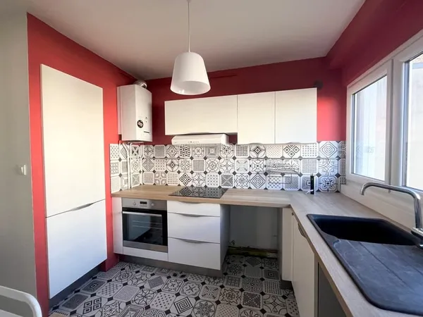 Limoges Centre Grand T3 avec balcon