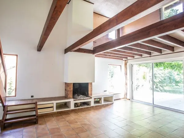 Maison 6 pièces 220 m²