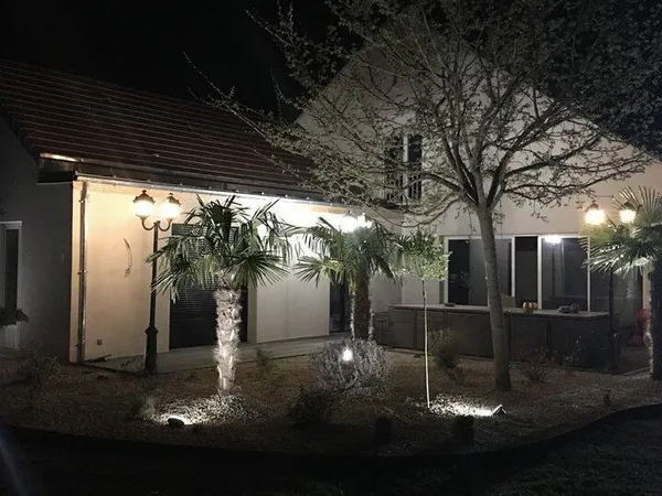 Maison 5 pièces 271 m²