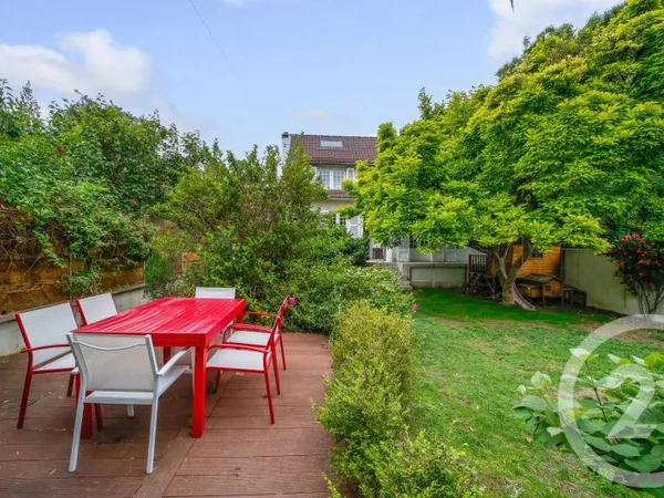 Maison 5 pièces 140 m²