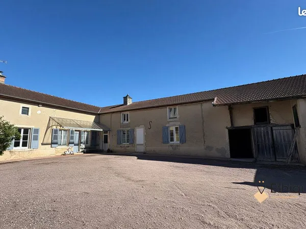 Maison 5 pièces 140 m²