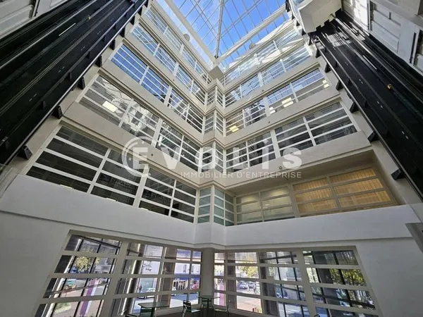 Bureaux 380 m²