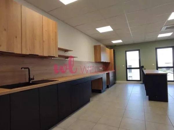 Local commercial - Décines-