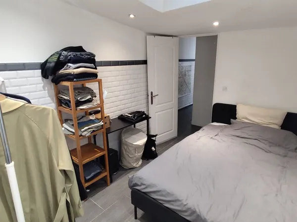 Loue chambre dans appartement