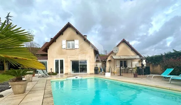 Maison 6 pièces 150 m²