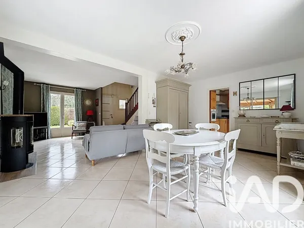 Maison 7 pièces 145 m²
