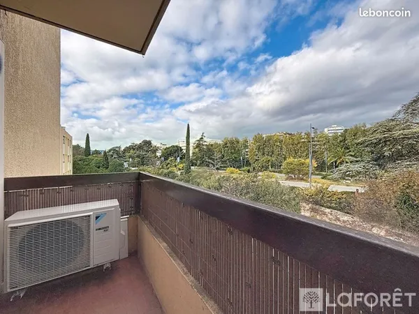 Studio 1 pièce 25 m²