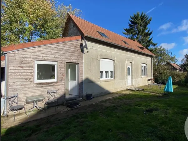Idéal investisseur/loyer assuré. Calme à la campagne.