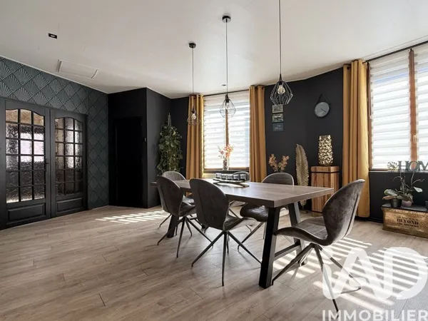 Maison 6 pièces 165 m²