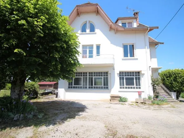 Maison - proche A 43 - 200 m² - AOSTE