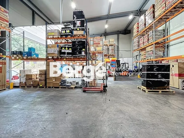 Immeuble industriel 759 m²