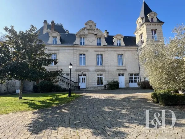 Château du 19ème entièrement restauré