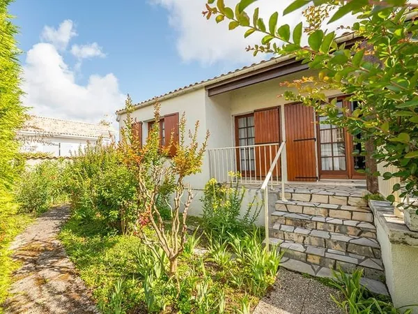 Spacieuse maison avec garage en sous sol