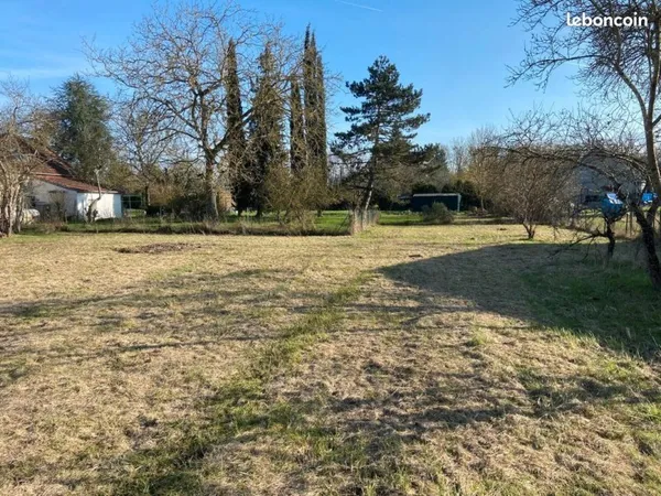 Terrain 837m2 Hors lotissement