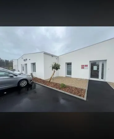 Local professionnel à louer