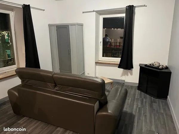 Appartement plein centre du CHAMBON