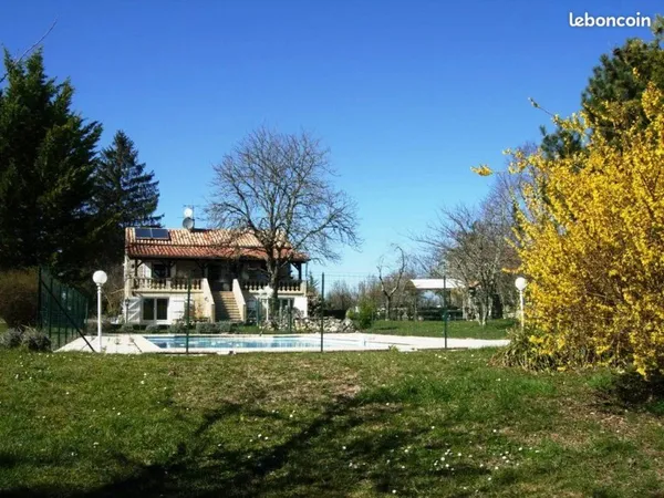 Maison 7 pièces 193 m²