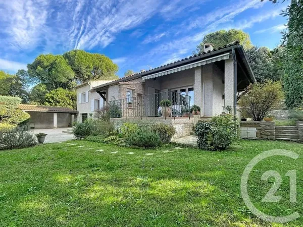 Maison 7 pièces 230 m²