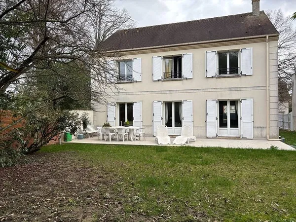 Maison 7 pièces 153 m²