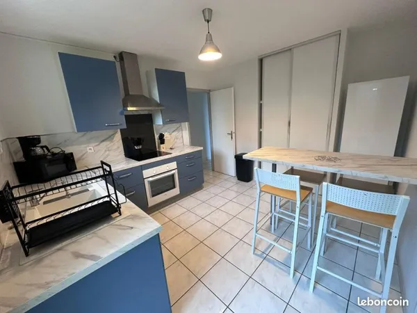 Chambre meublée étudiant - colocation-- Maison moderne - St-Pierre-du-Mont
