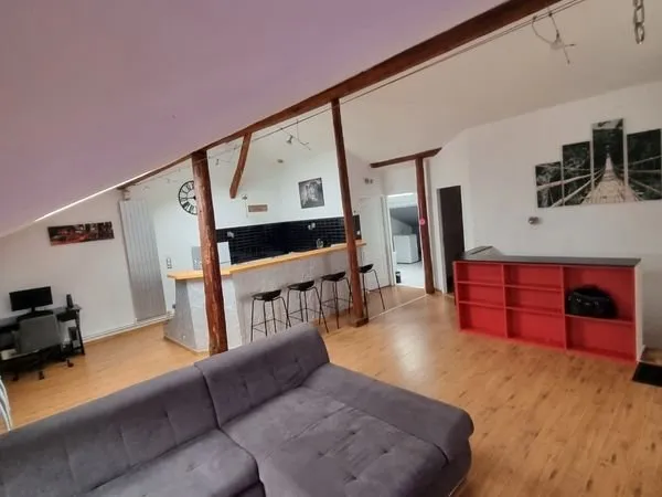Loft spacieux - 84m²