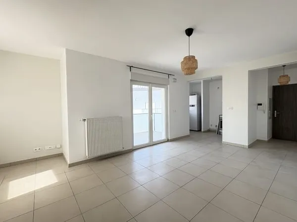 APPARTEMENT 66 M2 - T3 - MONTÉLIMAR -TERRASSE