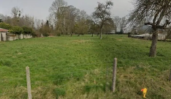 Terrain constructible 1707 m²