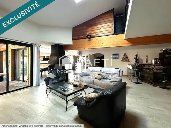 Bâtiment industriel aménagé en partie en loft  165 m²