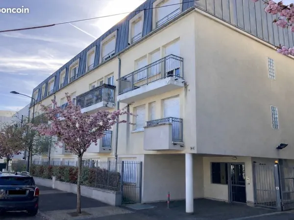 Appartement Pontault Combault 3 pièces 68,23 m2 avec 2 places de parking et balcon