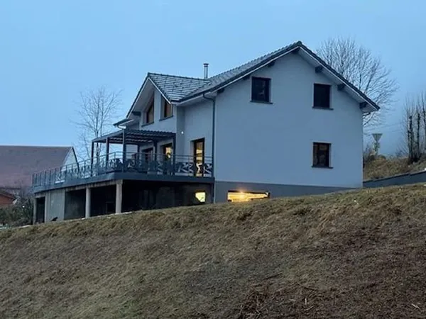 Maison 5 pièces 180 m²