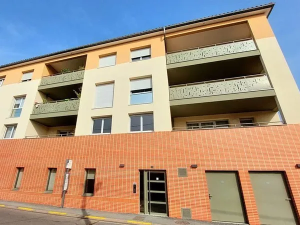 DISPONIBLE - Appartement Albi T2 de 47 m2 + place de parking privative
