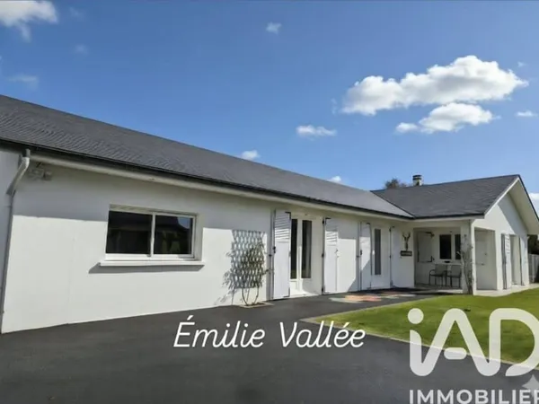 Maison de plain-pied 6 pièces 159 m²