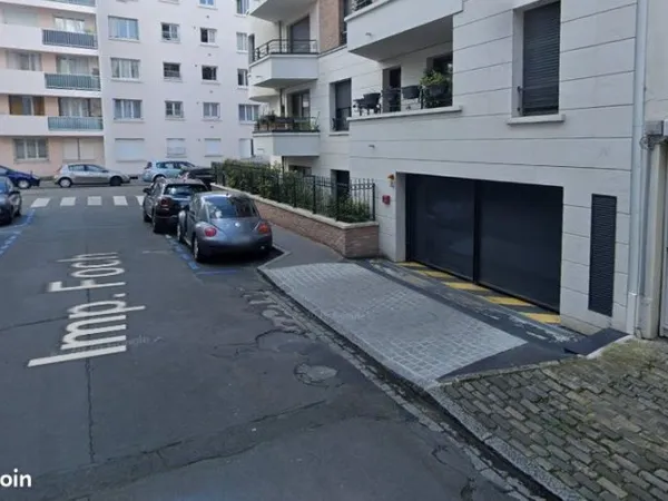 Place de parking sécurisé à la gare de Bois-Colombes