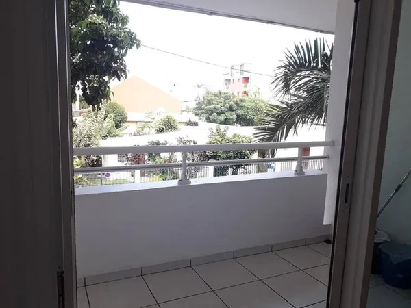 Studio 1 pièce 19 m²